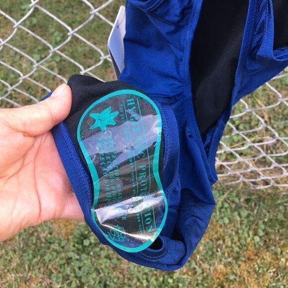 DOLFIN   SWIMMING 🏊‍♀️ - Picture 3 of 11